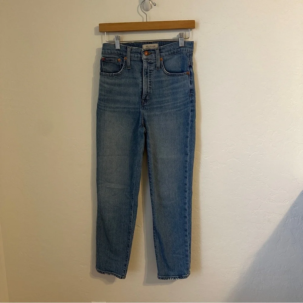 Madewell Classic Straight Jeans in‎ Meadowland Wash